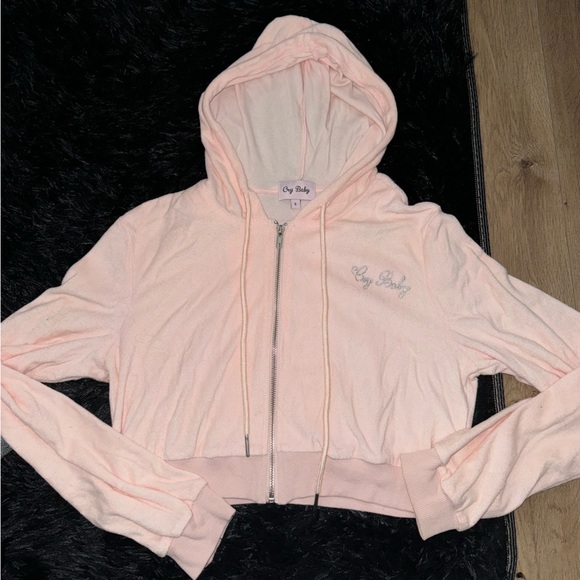 Cry baby you zip up - Picture 1 of 2